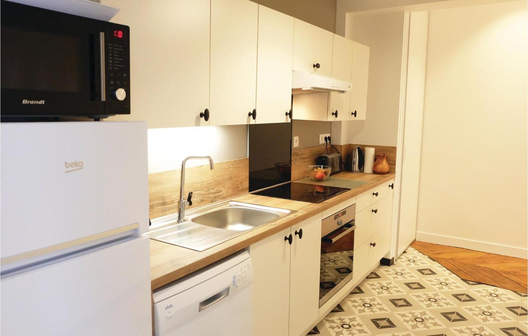 2 Bedroom Awesome Apartment In 메르레뱅 외부 사진